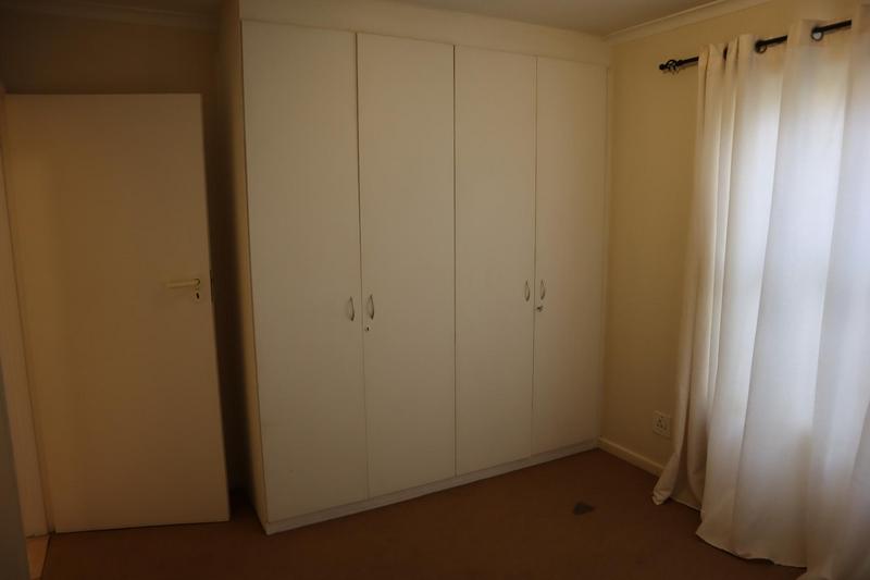 To Let 2 Bedroom Property for Rent in Vredehoek Western Cape